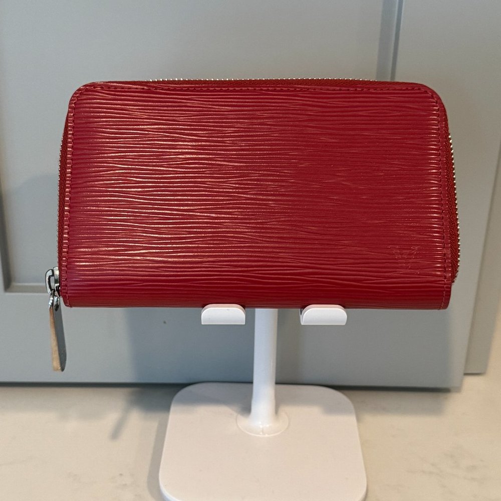 Authentic Louis Vuitton Compact Zippy Wallet EPI Red